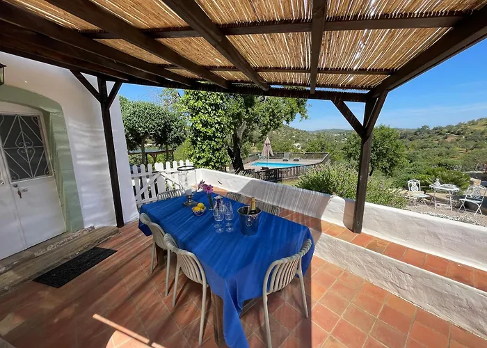 Casa Olivia - Charming Renovated Farmhouse With Panoramic Views